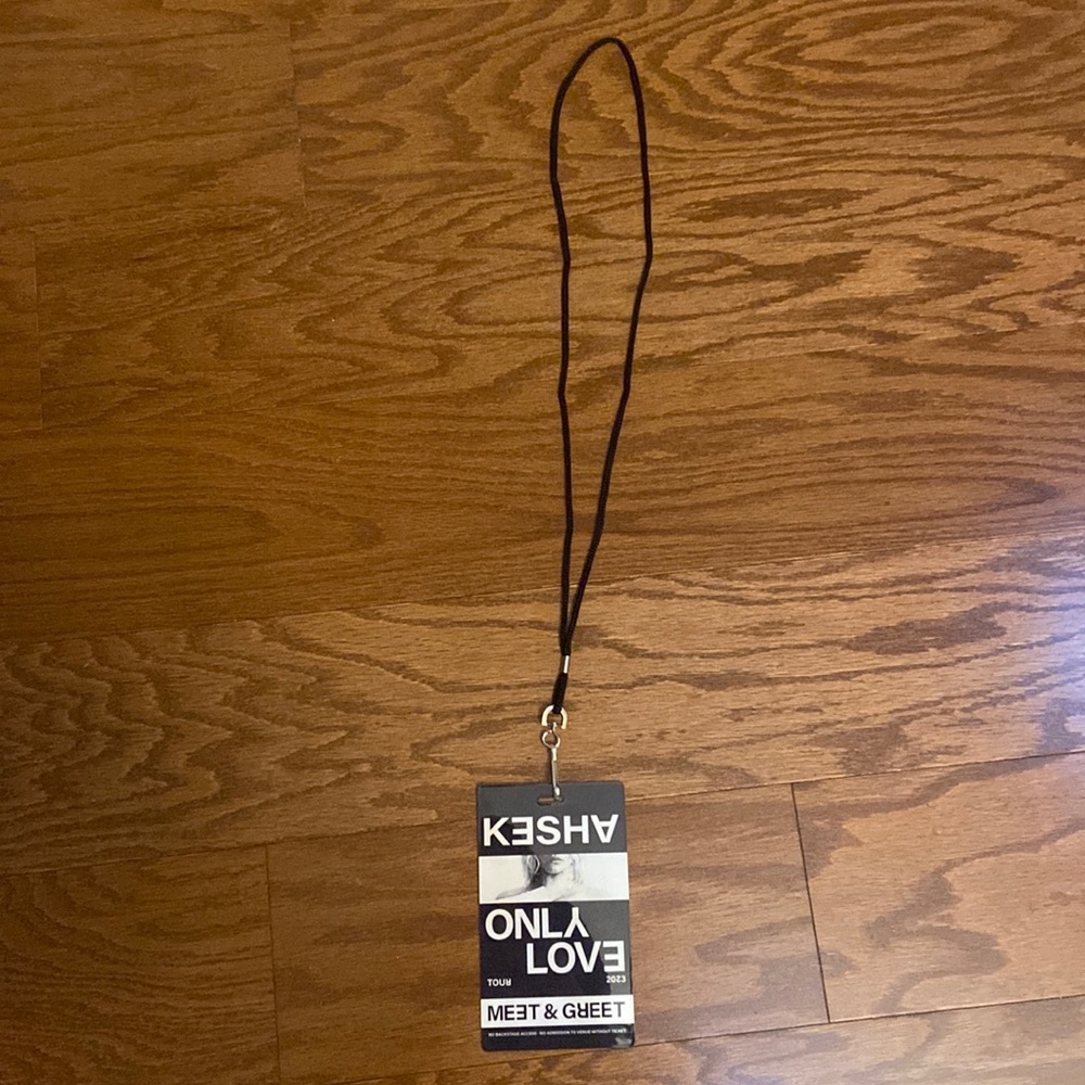 🧡 Kesha “Only Love” Tour 2023 VIP meet and greet lanyard